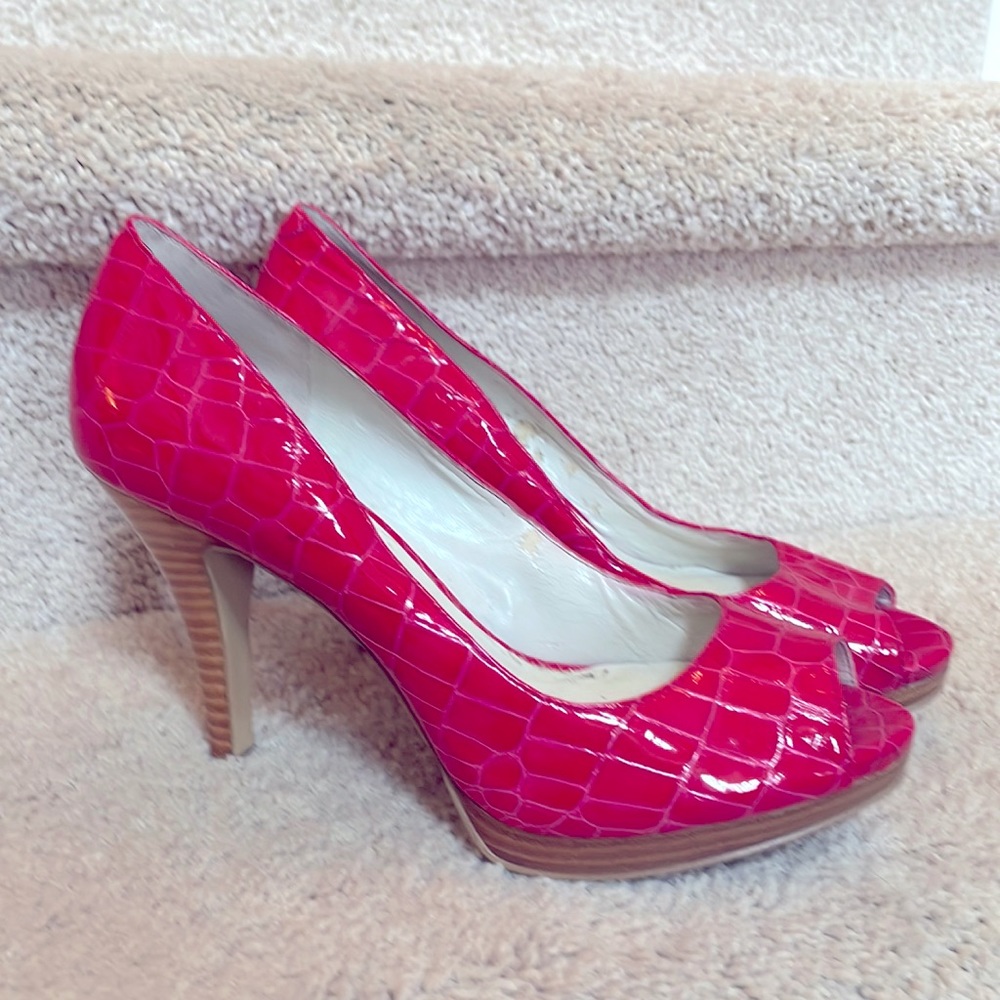 Peep toe heels